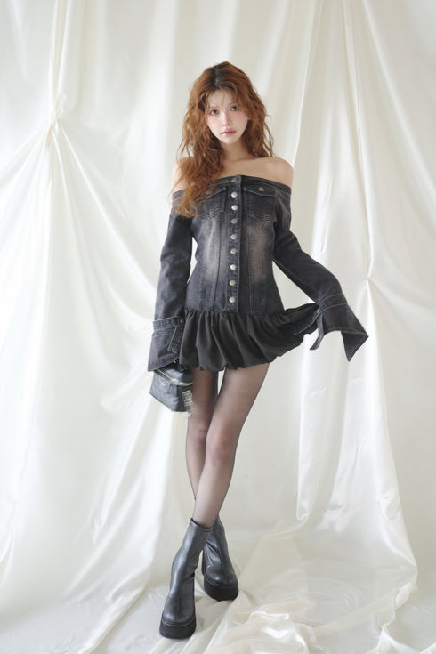 オフショルデニムバルーンワンピース