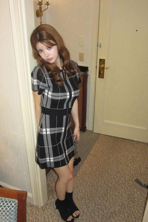 カービープレイドニットワンピース