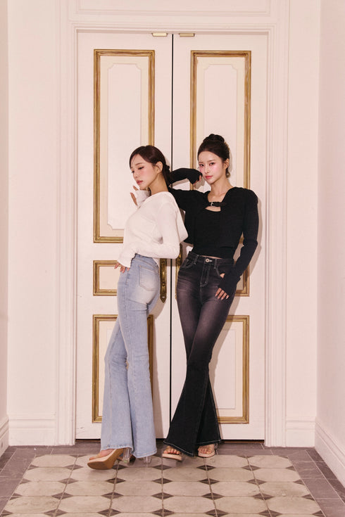 桃尻フレアデニム