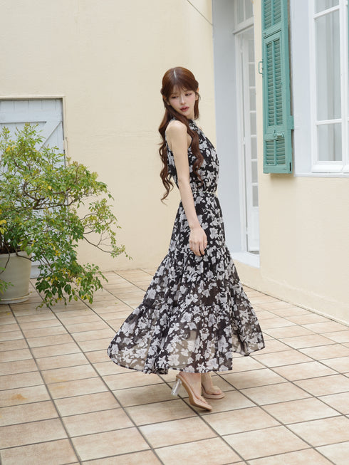 ホルターネックフレグランスマキシワンピース