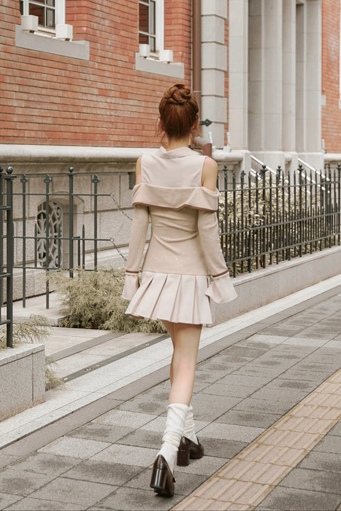 ビジュープレッピーカットショルダーワンピース