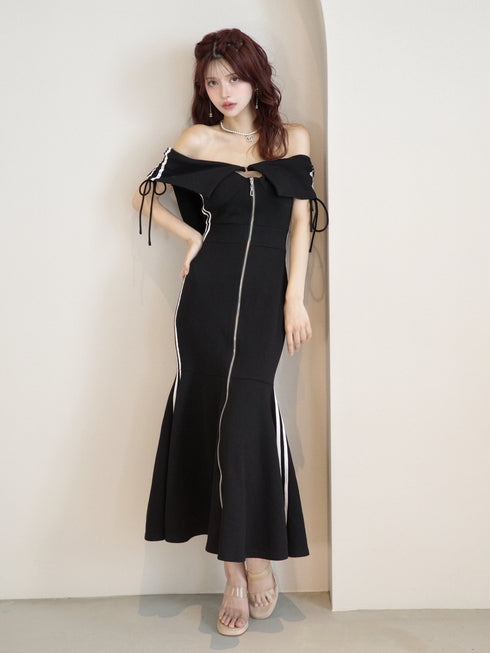 オーバーフードオフショルスウェットワンピース