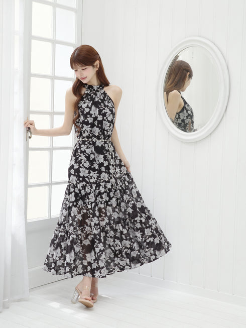 ホルターネックフレグランスマキシワンピース