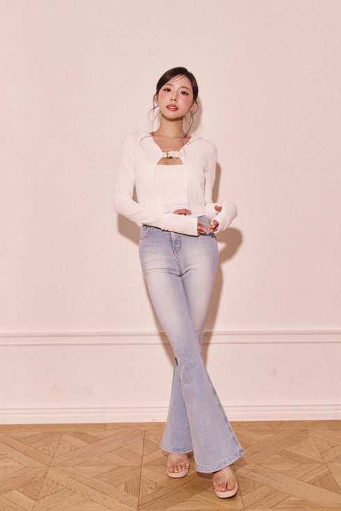 桃尻フレアデニム