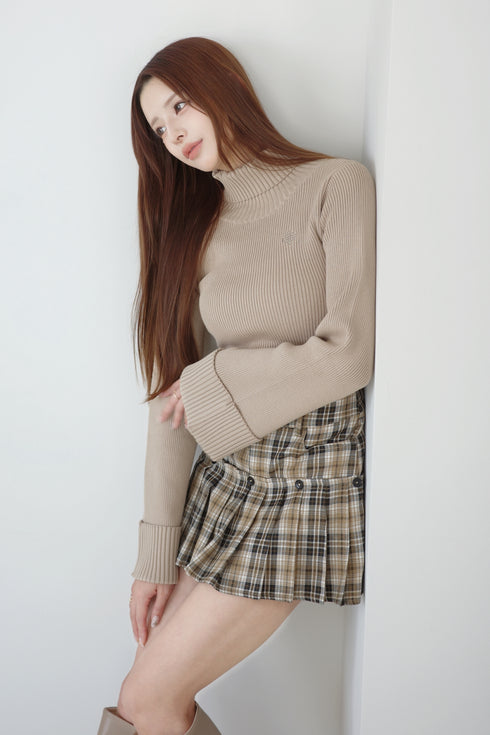 フレアスリーブタートルニットトップス
