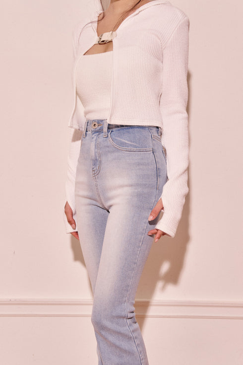 桃尻フレアデニム