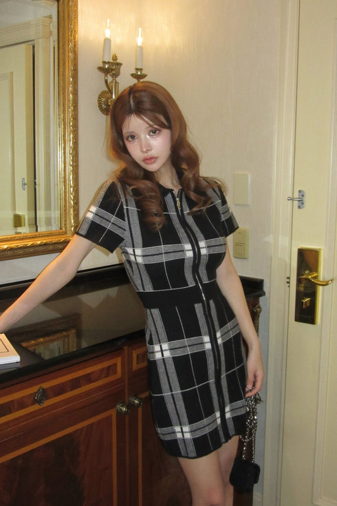 カービープレイドニットワンピース