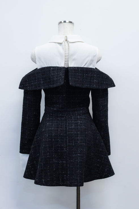 ツイードショルダーカットフレアミニワンピース