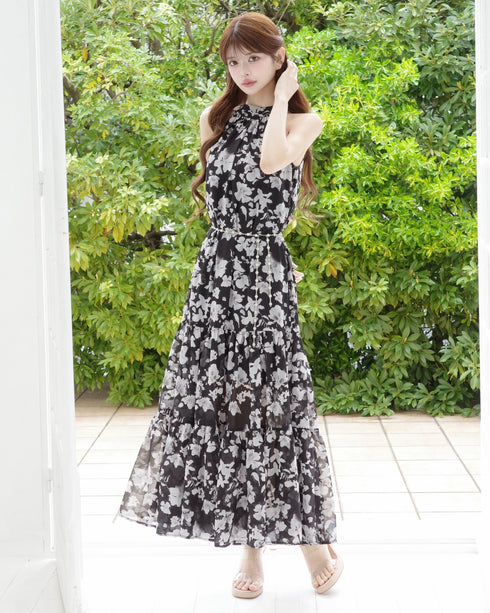 ホルターネックフレグランスマキシワンピース