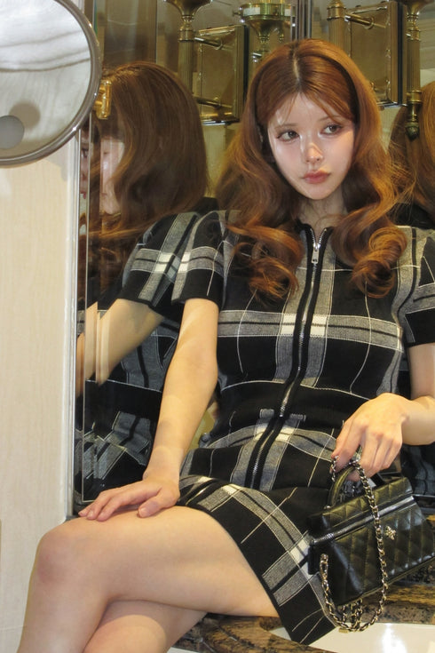 カービープレイドニットワンピース