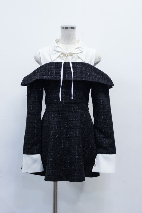 ツイードショルダーカットフレアミニワンピース