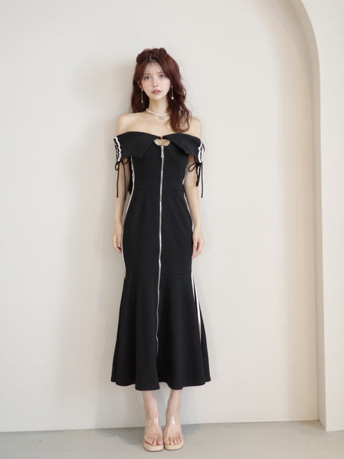 オーバーフードオフショルスウェットワンピース