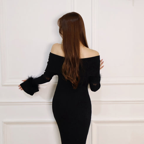 Off shoulder fur sleeve dress