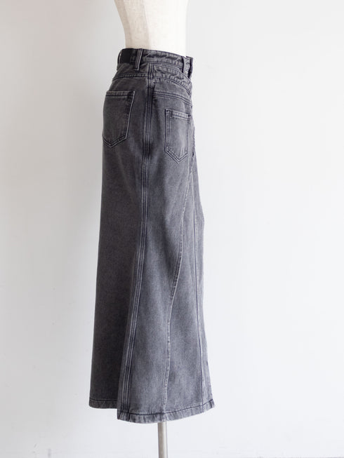 アシンメトリーカットアウトデニムスカート