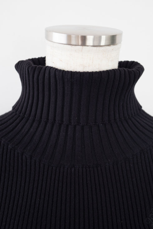 フレアスリーブタートルニットトップス