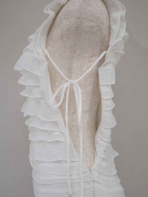 バックオープンフリルレースワンピース