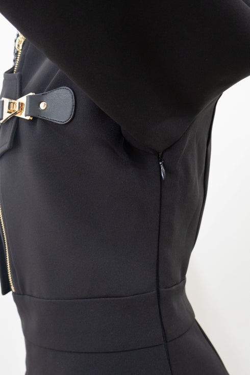 アシンメトリーバックルハウンドワンピース