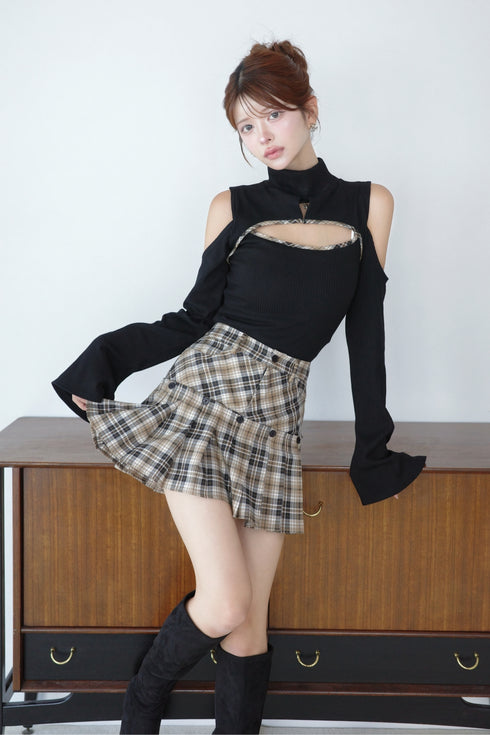 チェックパイピングカットアウトトップス