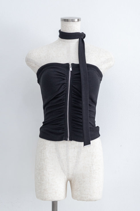 カップインジップベアトップ