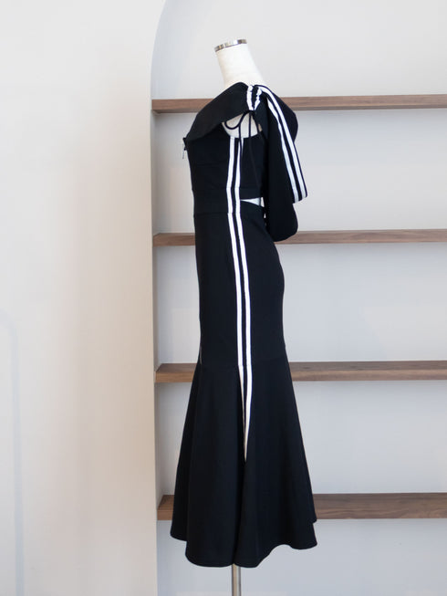 オーバーフードオフショルスウェットワンピース