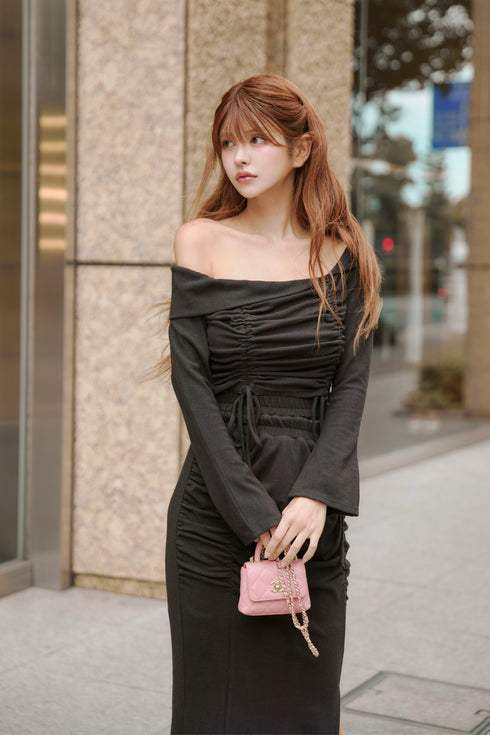 ドロストオフショルスウェットセットアップ