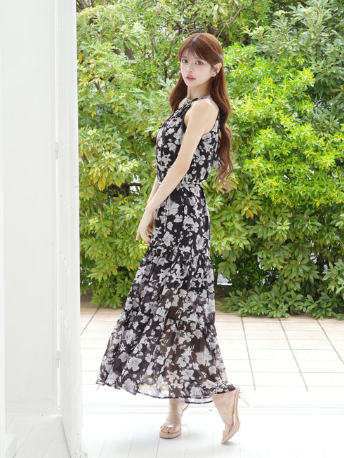 ホルターネックフレグランスマキシワンピース