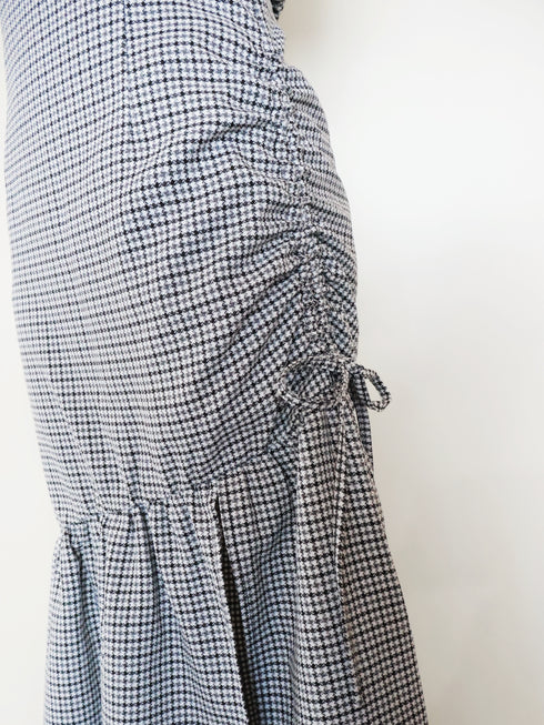 バックオープンハウンドチェックワンピース